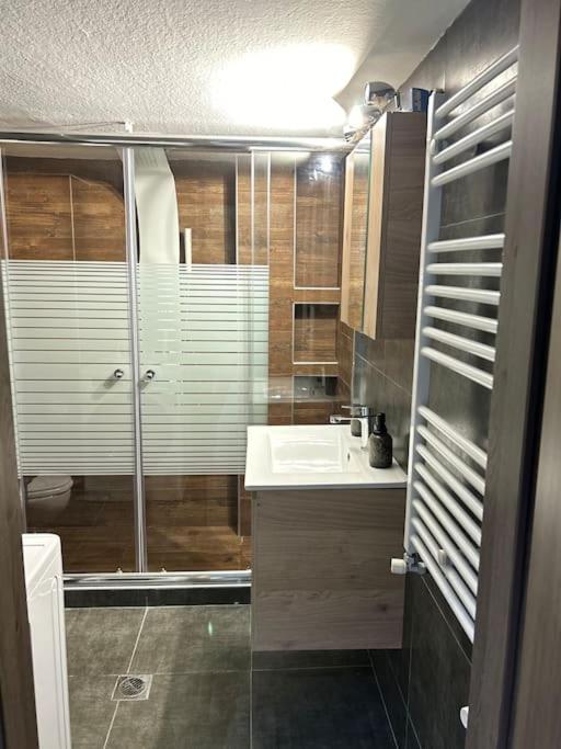 Angies Ledsigns Apartment 塞萨洛尼基 外观 照片